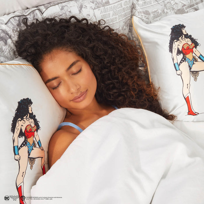 Kitsch x Wonder Woman Taie d'oreiller en satin - Believe In Wonder